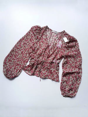 Блуза рожева укорочена з квітковим принтом | 6827377