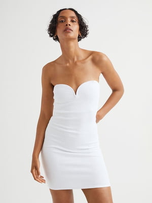 Біла сукня-футляр з відкритими плечима | 6328275