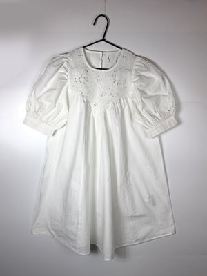 Біла сукня з коротким рукавом-ліхтариком | 6724684