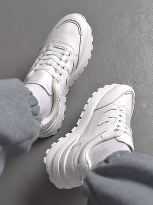 Кросівки з натуральної шкіри білого кольору на шнурівці | 6828221