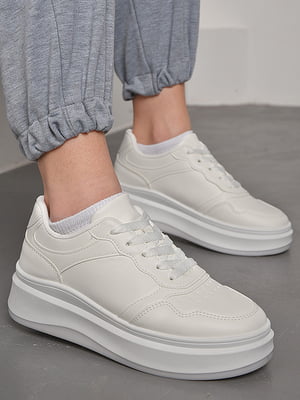 Кросівки білого кольору на шнурівці  | 6828253