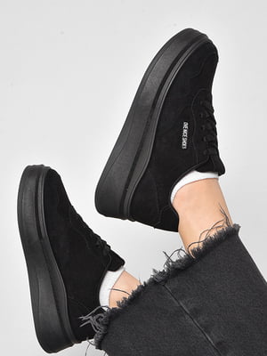 Кросівки чорного кольору на шнурівці | 6828260