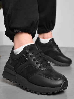 Кросівки чорного кольору на шнурівці | 6828281