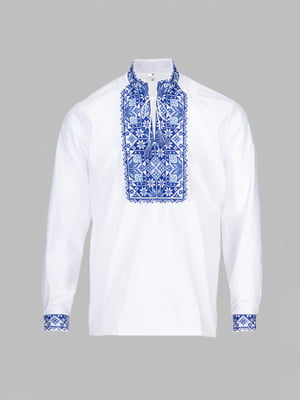 Біла сорочка, прикрашена орнаментною вишивкою блакитного кольору | 6829388