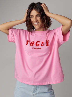 Розовая футболка oversize с надписью Vogue | 6832754