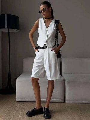 Білий костюм-дійка: жилет та шорти-бермуди | 6833572