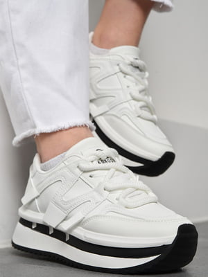 Кросівки білого кольору на шнурівці  | 6835396