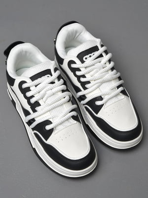 Кросівки чорно-білого кольору на шнурівці  | 6835714