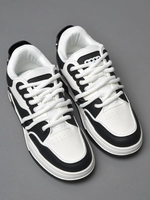 Кросівки чорно-білого кольору на шнурівці  | 6835736