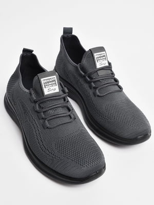 Кросівки сiрого кольору на шнурівці  | 6835750