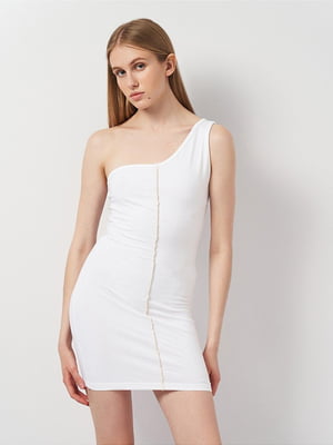 Облягаюча біла сукня-міні на одне плече | 6840557