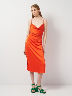 Оранжевое платье в бельевом стиле | 6840579