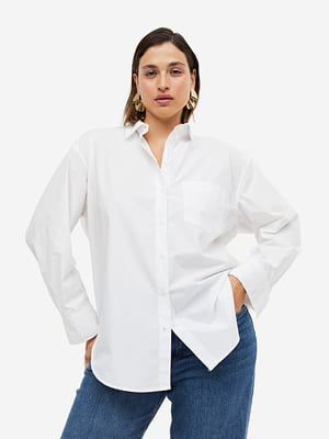 Біла сорочка оверсайз із заниженою лінією плеча | 6840610