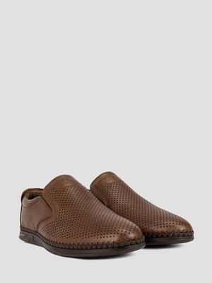 Кожаные перфорированные коричневые туфли | 6847653
