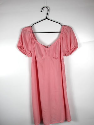 Рожева сукня вільного крою з виділеним ліфом | 6847828