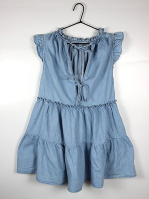 Синя сукня з відкритою спиною на зав”язках, декорована оборками | 6848244