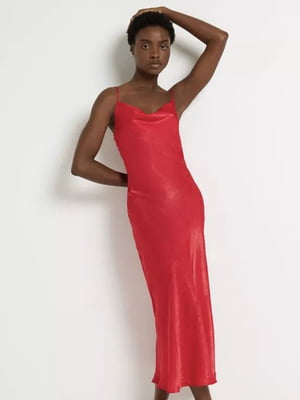 Червона сукня з відкритою спиною, декорованою бантом | 6850411