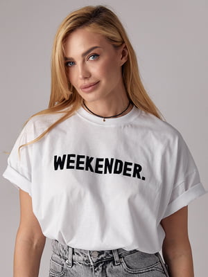 Трикотажна біла футболка з написом Weekender | 6851479