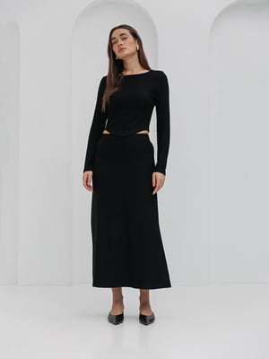 Черный костюм из структурного трикотажа: укороченный джемпер, длинная юбка | 6852606