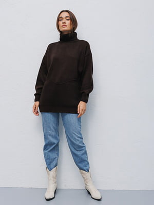 Удлиненный вязаный коричневый оверсайз свитер | 6852805