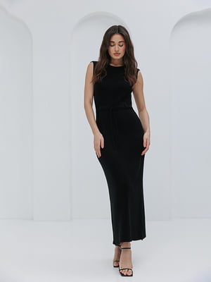 Черное длинное вязаное платье с глубоким разрезом ззади | 6853092