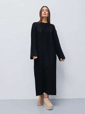 Черное длинное вязаное оверсайз платье з фактурным узором | 6853113