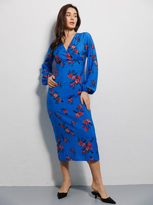 Приталенное синее платье-миди в цветочный принт | 6853122