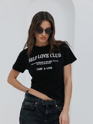 Чорна футболка з принтом Self love club | 6853287