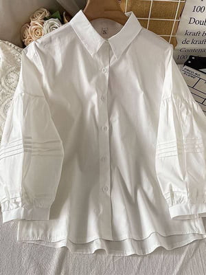 Біла котонова сорочка з об”ємними декорованими рукавами  | 6858454