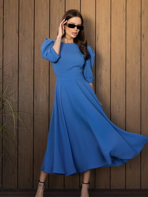 Блакитна сукня з декоративною спинкою | 6859891