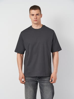 Бавовняна графітова футболка вільного фасону | 6860057
