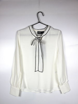 Блуза біла з чорною окантовкою | 6863684