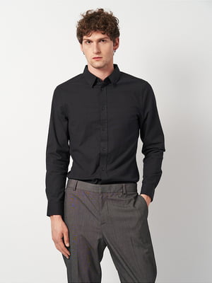 Черная рубашка с заокругленным низом, кокеткой и выточками | 6865311