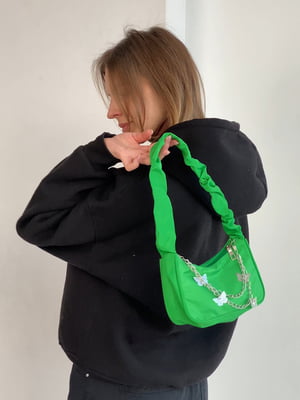 Зелена сумка-багет з декоративними ланцюжками | 6875194