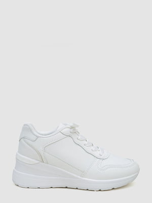 Белые кроссовки на платформе | 6888480
