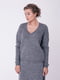 pulover-siriy-sewel
