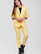 Женский классический костюм, пиджак и брюки. Состав: вискоза - 35%, коттон - 35%, полиэстер - 30%. Сезон: демисезон. Цвет: желтый. Параметры модели на фото: 87*65*90. Рост модели на фото: 175 СМ Размер на модели: S. | 5592229