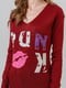 Пуловер бордовый с принтом | 5615313 | фото 3