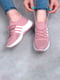 Кросівки рожевого кольору | 5643910