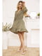 Сукня кольору хакі з квітковим принтом | 5703860