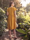 Сукня гірчичного кольору з малюнком | 5776888 | фото 2