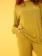 Костюм оливкового цвета: джемпер и брюки | 5903962 | фото 10