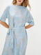 Сукня А-силуету блакитна в принт | 5905285 | фото 2