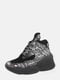 Кросівки сріблясто-чорного кольору з логотипом | 5914908 | фото 3