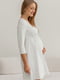 Рубашка ночная для беременных и кормящих молочного цвета в принт | 5987759 | фото 2