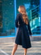 Платье А-силуэта черное с узором и начесом | 6030794 | фото 3