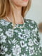 Платье А-силуэта зеленое с цветочным принтом | 6033610 | фото 5