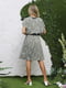 Платье А-силуэта цвета хаки с цветочным принтом | 6045104 | фото 3