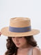 Шляпа соломенного цвета с серой лентой | 6044202 | фото 2