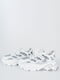 Кроссовки бело-серые с принтом | 6072435 | фото 3
